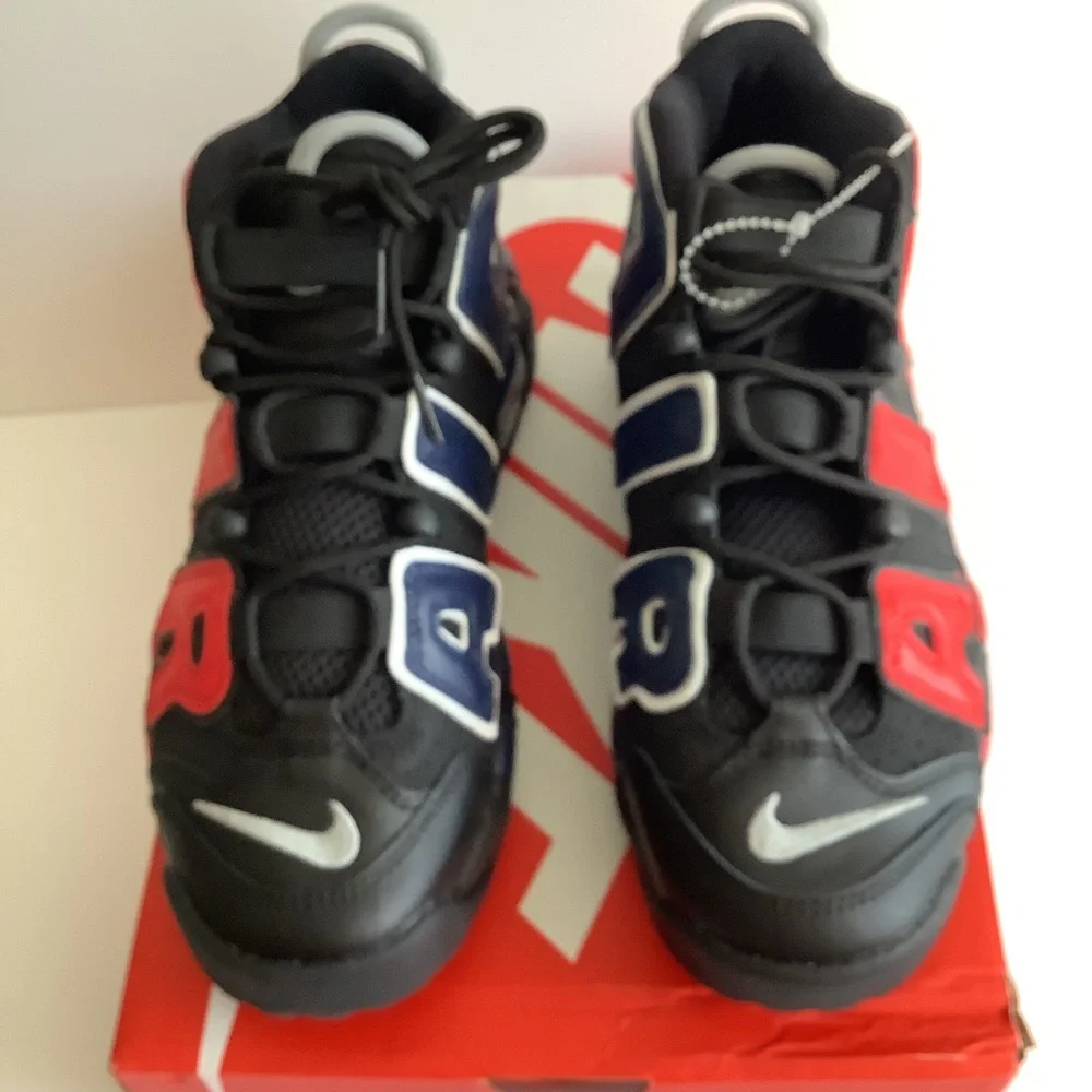 Nike Air More Uptempo Sneakers Kid Size 6Y BNWB‎